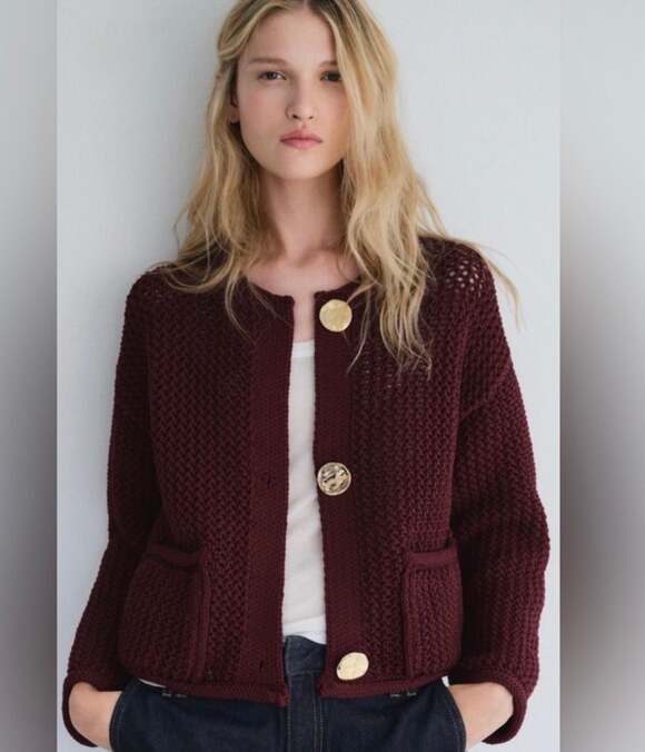ZARA Sweaters - ZARA Chunky Knit Cardigan with Textured Gold Buttons in Maroon Buttons Maroon Go